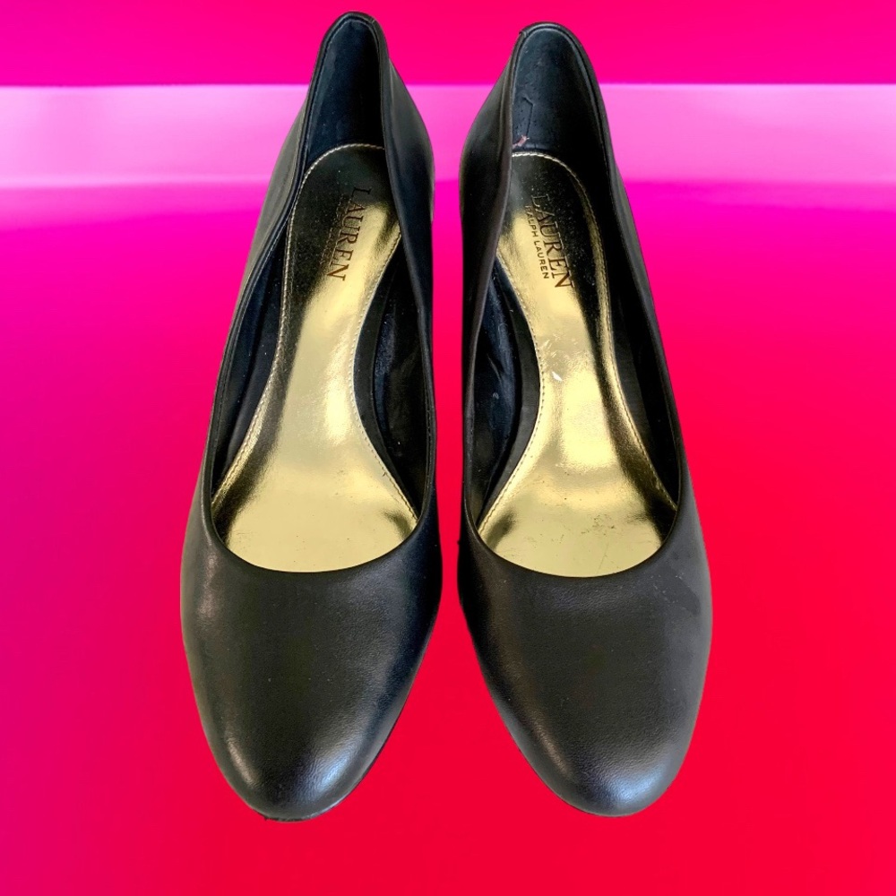 LAUREN RALPH LAUREN CLASSIC BLACK PUMPS. SIZE 10